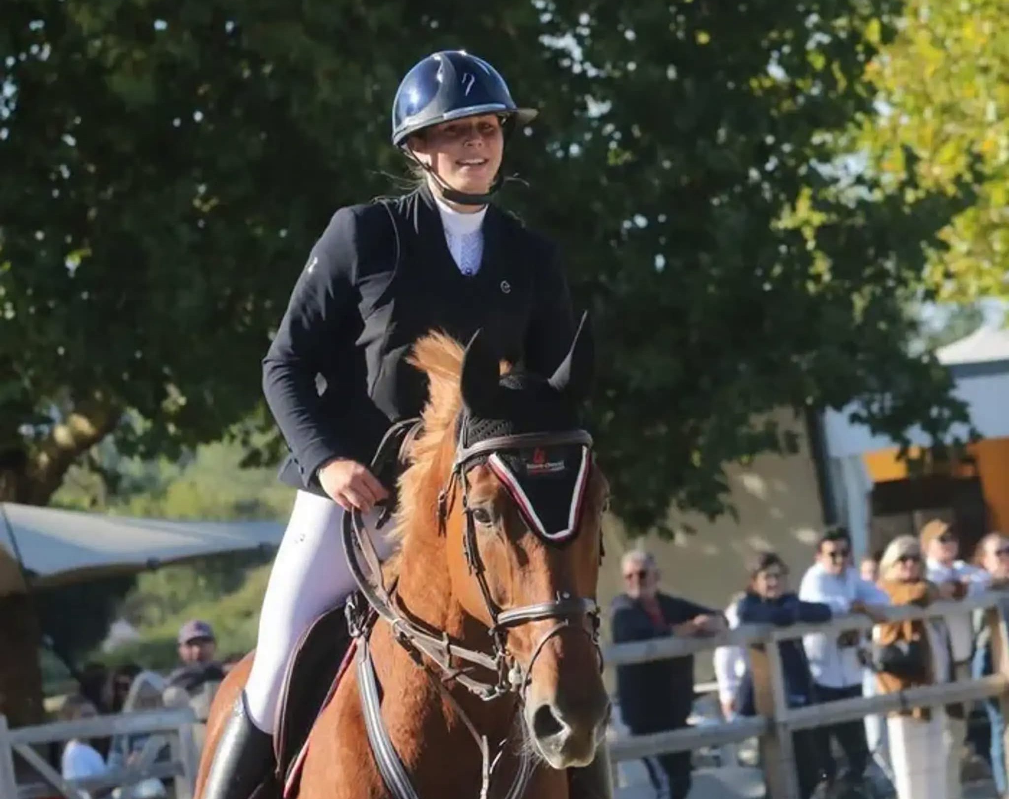 Alice Lainé et Emerald Sitte portent les couleurs de litiere-cheval.com au sommet à Deauville